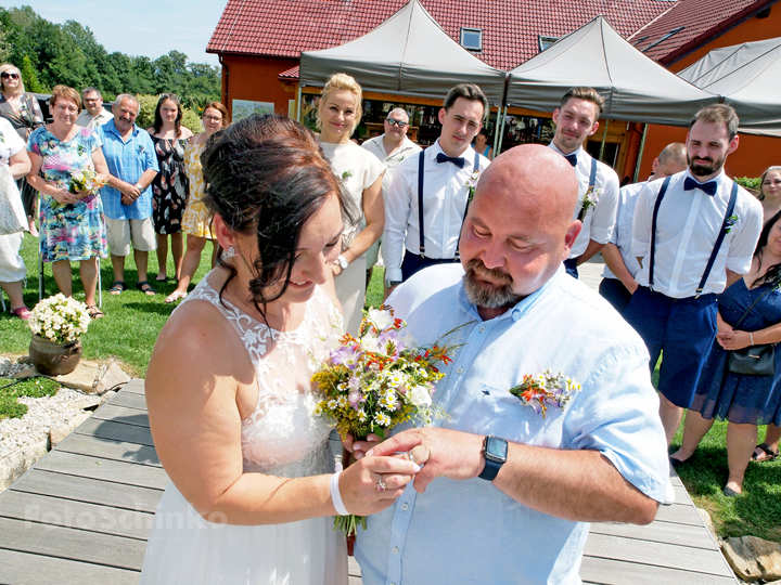 19 | Svatba Helena & Petr | U Ševců | Krasetín | FotoSchinko